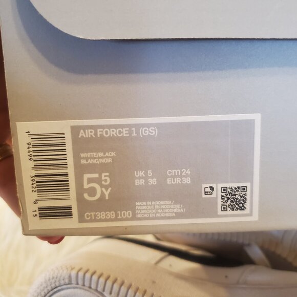 Nike Air Force 1 Low White Black (2024) (GS) FV5948-101 Size 7Y/Womens 8.5 - Picture 10 of 11